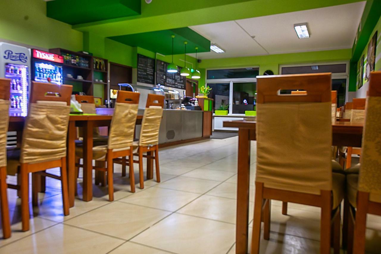Premium Hostel & Bistro - Hostelpremium Pl Mielec Exteriör bild